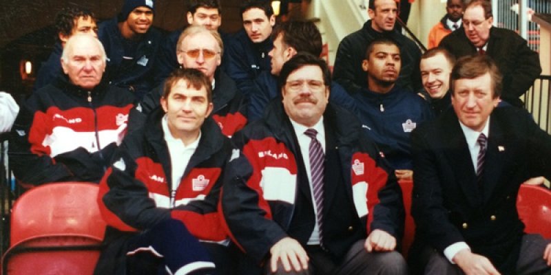 Mike Bassett: Manager  tv sitcom episodes guide